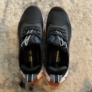 Men’s Reeboks NWOT